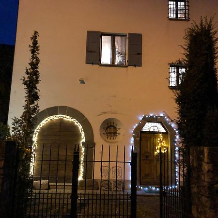 Ampio Appartamento Con Vista “Casa Magro” ตีราโน ภายนอก รูปภาพ