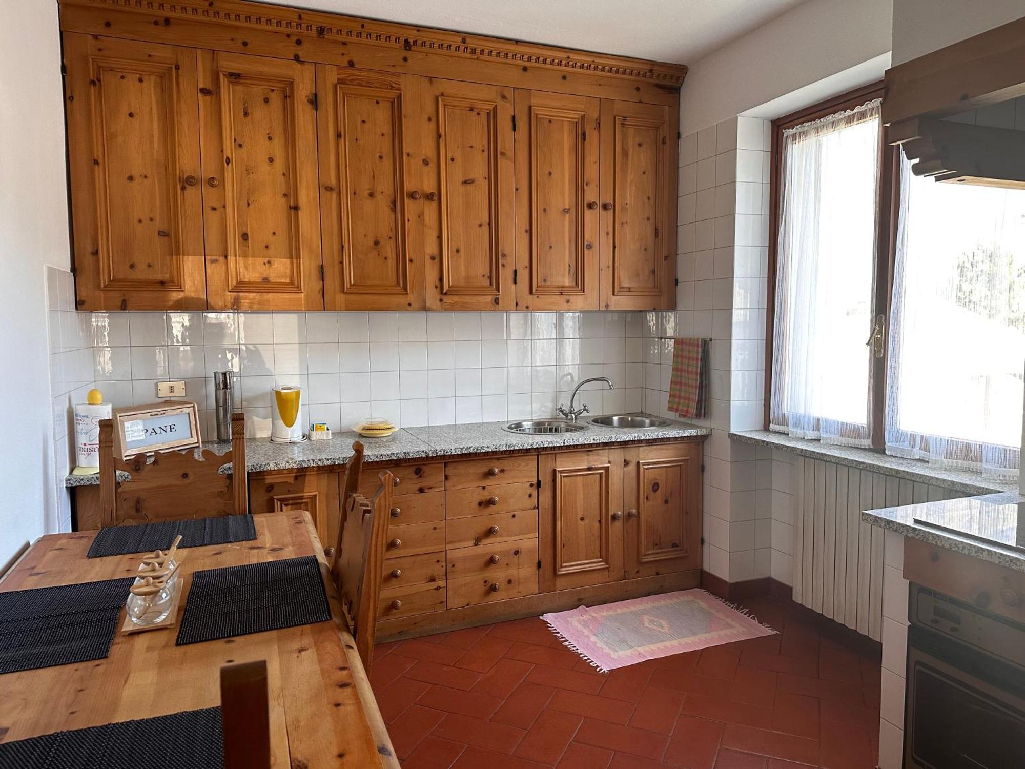 Ampio Appartamento Con Vista “Casa Magro” ตีราโน ภายนอก รูปภาพ