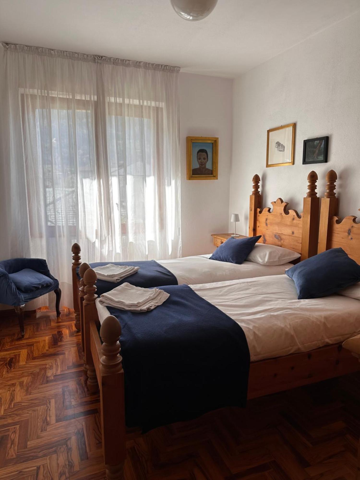 Ampio Appartamento Con Vista “Casa Magro” ตีราโน ภายนอก รูปภาพ
